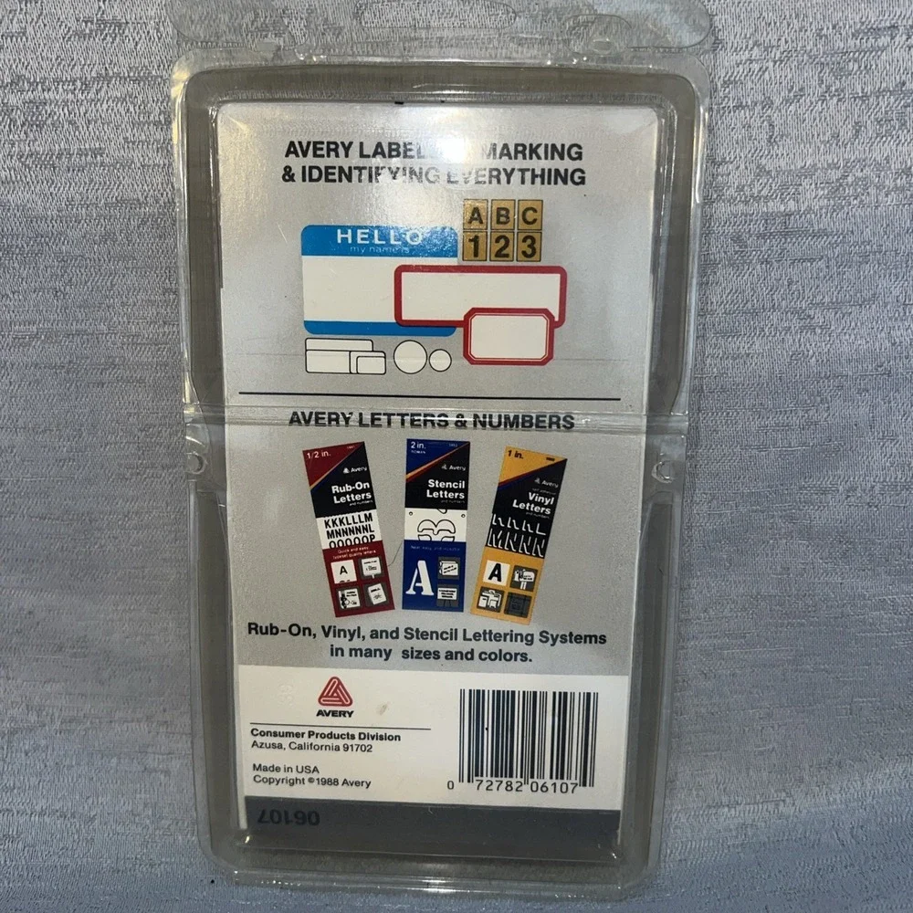 Avery Vintage Removable Multi-Use Labels 1/2 x 3/4 White 226 labels Pack 06107